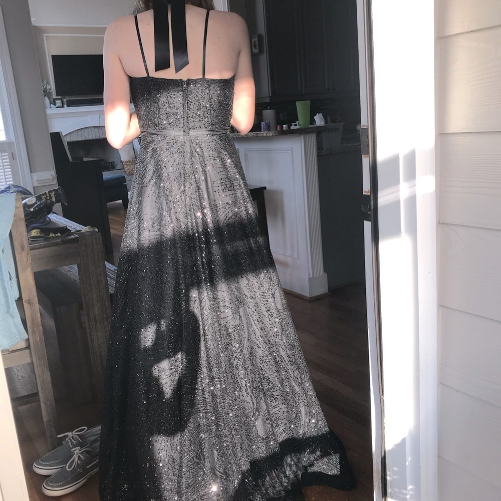 đź–¤Stunning Prom Dressđź–¤ - Picture 11 of 11